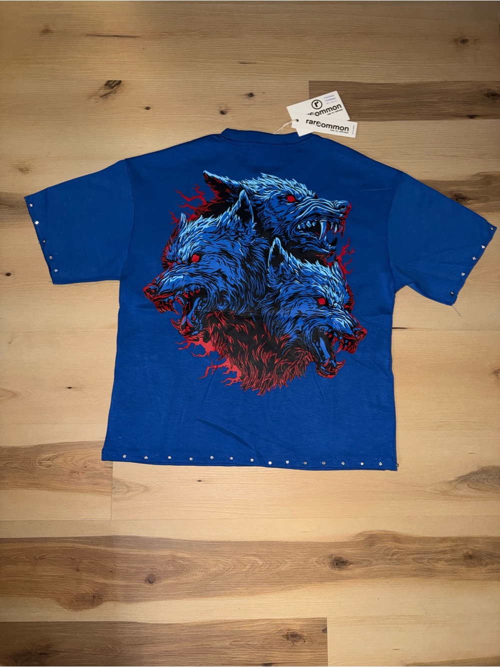 Rarecommon Graphics Rhinestone Wolf Tee - Picture 3 of 4